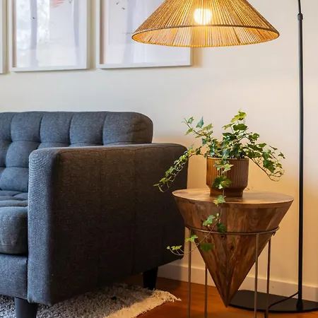 Com Varanda E Garagem Apartament Porto