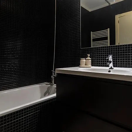 Com Varanda E Garagem Apartment