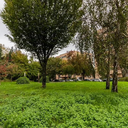 Com Varanda E Garagem Apartamento Oporto